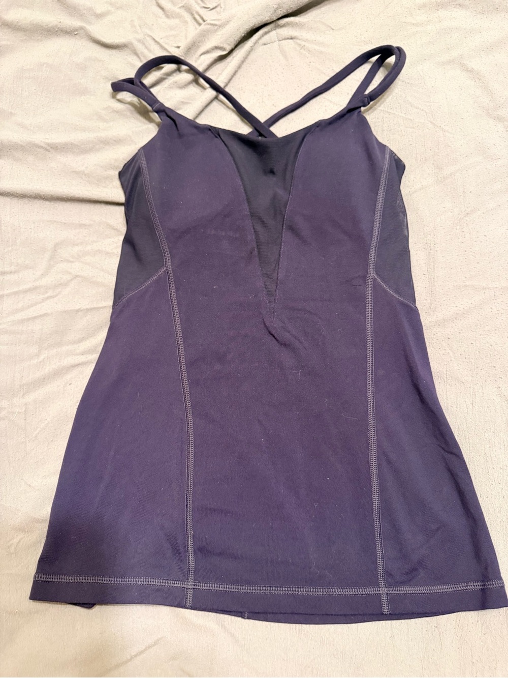 Lululemon. Sleeveless V-Neck Athletic Tank Top in Deep purple/eggplant